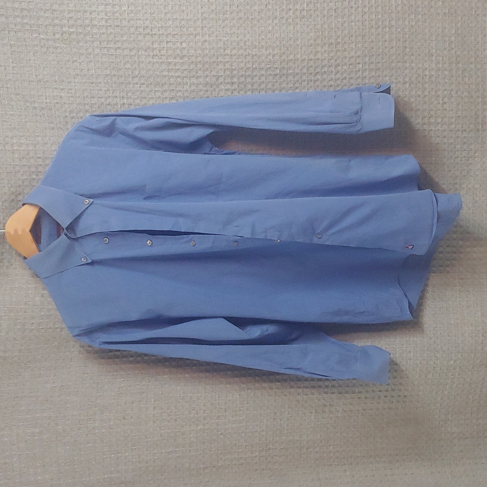 Vintage Nordstrom 15 1/2-34 very nicely kept dress shirt